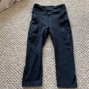 Black lululemon cropped leggings. Size 4